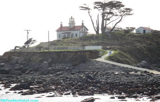 Crescent City Light House