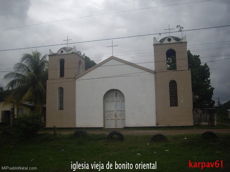 Vieja iglesia Catolica  de Bonito Oriental