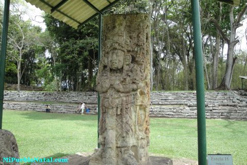 Estelas de las ruinas de Copan