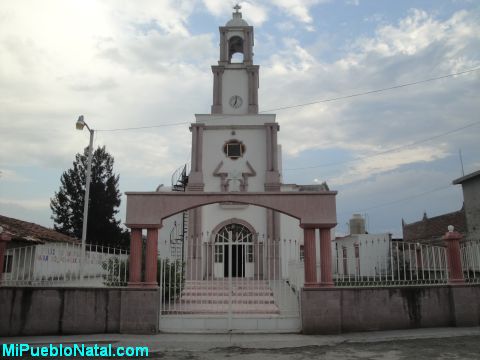 Frente de la Iglesi