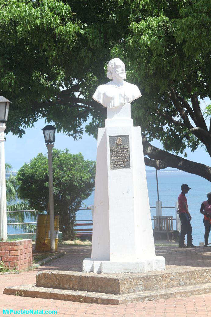 Estatua de Juan de medina, Trujillo, Honduras