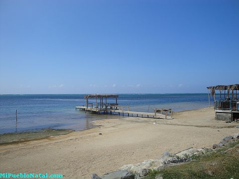 paradise beach club roatan