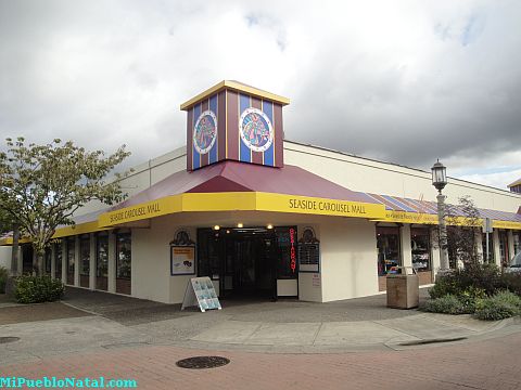 Seaside Carousel Mall