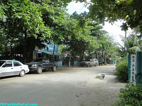 West End village Roatan