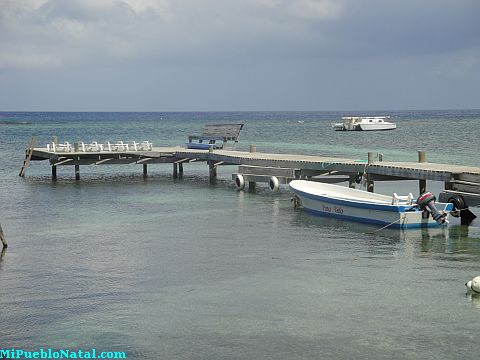 West End village Roatan