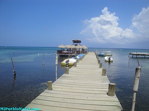 West End village Roatan