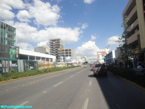 Calle principal de leo Calle principal de leo